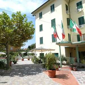 3* Hotel Rita